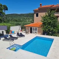 Apartments in Mundanije - Insel Rab 30445