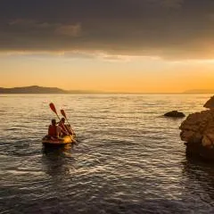 Apartment Petar - 20 meters from the Beach