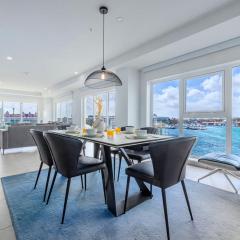Magnificent 2 Bedroom Corner Condo With The View