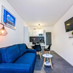 1 Min to the Beach Apartment - Kitchen - Tramway - Air Conditioner - Wifi - Promenade Des Anglais