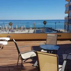 PENTHOUSE SEA VIEWS + PRIVATE SOLARIUM