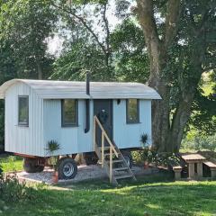 orchard meadow shepherd huts leek-buxton-ashbourne