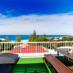 12 Cascades Top Floor Apartment In Prime Position