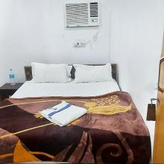 STAYMAKER Hotel Raj Ganga