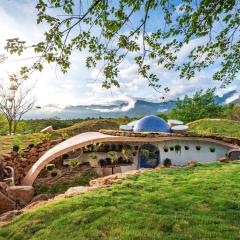 SaffronStays AsanjA Titaly, Murbad - hobbit inspired earth-shelter home with plunge pool