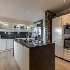 The Old School House - Cosy 3 bedroom Cottage