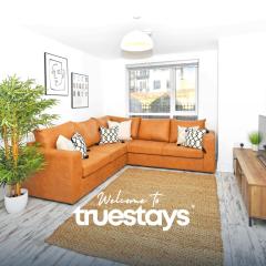 Ivory House by Truestays - 3 Bedroom House in Stoke-on-Trent