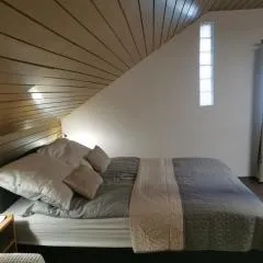 Vonyarc House