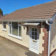 Captivating 2 bedroom bungalow in mumbles