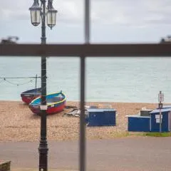 Lovely 3-Bedroom Apartment with Stunning Sea Views