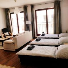 Apt with 6 single beds