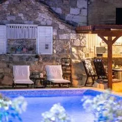 Holiday House near Split with heated pool