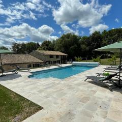 Vacances au calme à Litout, Piscine, Clim, 10 personnes, proche St Emilion