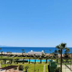 NORIA 2, pied dans le sable, magnifique vue mer, piscine, garage, climatisation