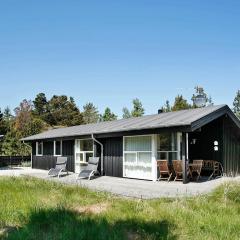 6 person holiday home in Strandby