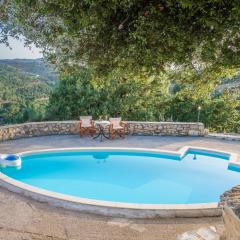 Stone Built Private villa Limeri with pool, BBQ & Shaded Patio