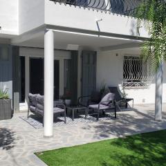 Port FREJUS T2 58m2 climatise avec terrasse, parki