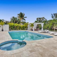 Newly Renovated 5br Villa with pool in Ft Lauderdale on the water