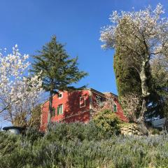 Piccola casa toscana con giardino con vista mozzafiato