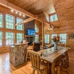 Cozy Creekside Log Cabin w Firepit, Hot Tub, WIFI