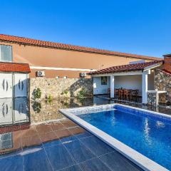 Beautiful Home In Ugljane With Outdoor Swimming Pool, Wifi And 5 Bedrooms
