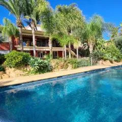 10 Bedroom 5 Star Luxury Villa & Heated Pool for 5 to 28 Guests near Alicante