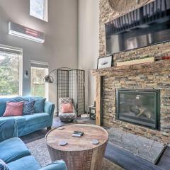 Stylish Tannersville Townhome with Fire Pit!