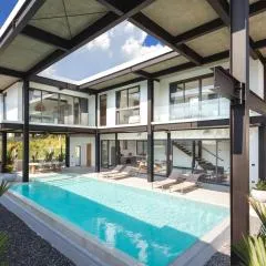 Loft Style 4BR Villa Sunset Garden 4 with 12m Salt Water Pool, near NaiHarn