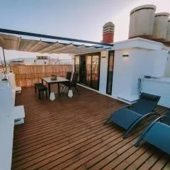 PENTHOUSE WITH TERRACE AND VIEWS