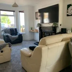 Large 3-Bed House Lowestoft near Latitude Festival