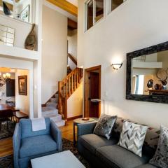 3 Bedroom Antlers Vacation Rental With Incredible Slopeside Views And Just A Short Walk To Gondola And Lionshead Village