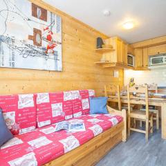 Apartment Lauzières 307 by Interhome