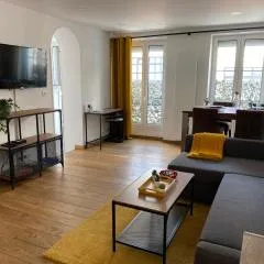 Le Roofound - Porte de Paris - Métro à 5min - Entrée personnelle