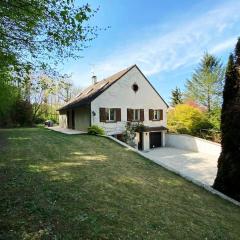 Villa de groupe à la campagne à 1 h 30 de Paris