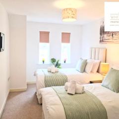 Corporate 2Bed Apartment with Balcony & Free Parking Short Lets Serviced Accommodation Old Town Stevenage by White Orchid Property Relocation