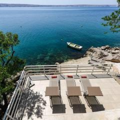 AllSEAson House on the sea