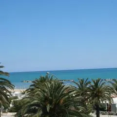APPARTAMENTO MARE VICINO AL CENTRO