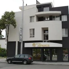 Family Hotel Avramov