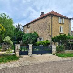 Maison de 2 chambres avec jardin clos et wifi a Velorcey