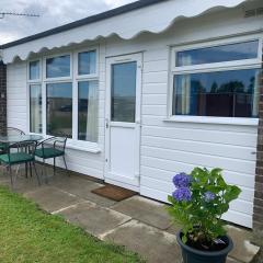 Cosy Beach Chalet