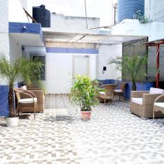 Maplewood Guest House, Neeti Bagh, New Delhiit is a Boutiqu Guest House - Room 3
