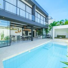 Villa Bali Townhouse 3 - Modern 2BR Villa with pool - PERFECT LOCATION