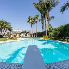 Green House in Villa con Piscina