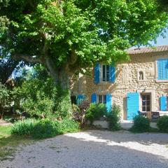 Les Volets Bleus Provence