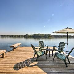 Quiet Home on Lake Hawkins with Kayaks and Dock!