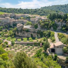 Cosy holiday home in Minerve with garden