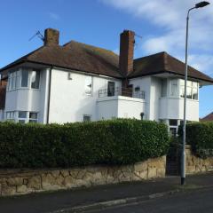 Sunnyside - Large Seaside Home with views and Hot Tub