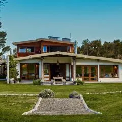 Kanuka Terrace - Luxury Strawbale House