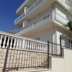 Apartment Villa Bajna