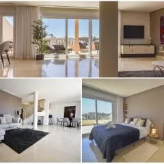 Penthouse with sea views in Nueva Andalucía